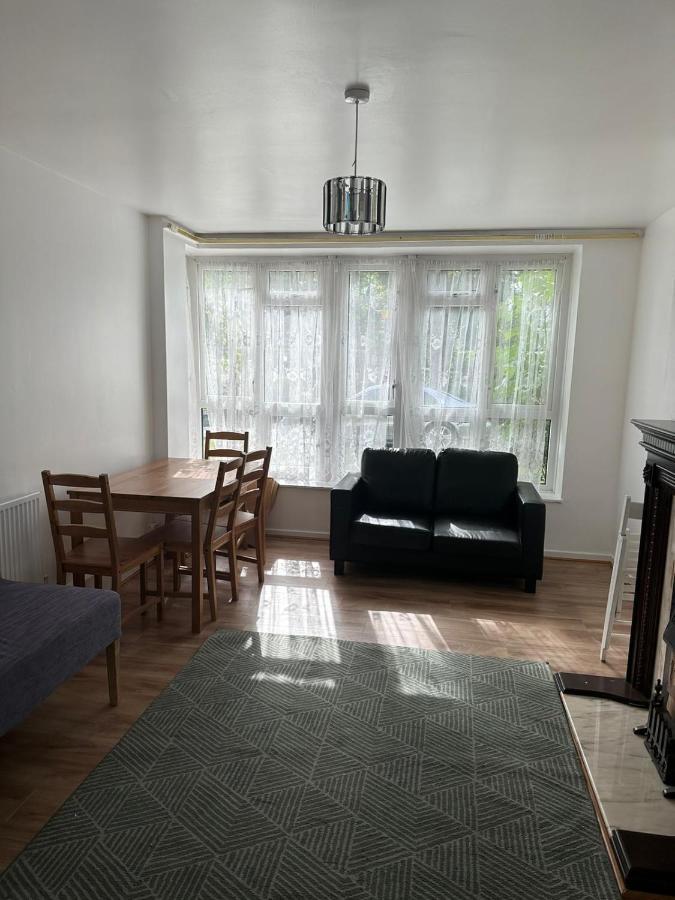 Spacious 2 Bed Flat Barking  Ngoại thất bức ảnh